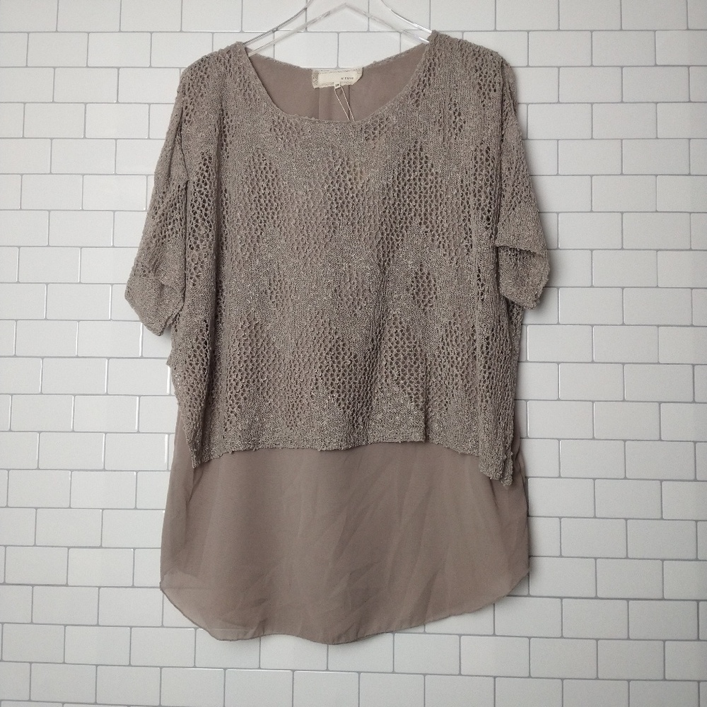 Nwt Areve A'reve anthropologie knit blouse with underlay s/m ties back detail‎